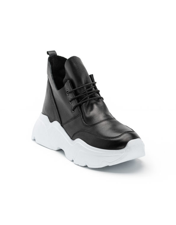 gynaikeia-dermatina-sneakers-black-white-cod2869-fenomilano-leather-shoes