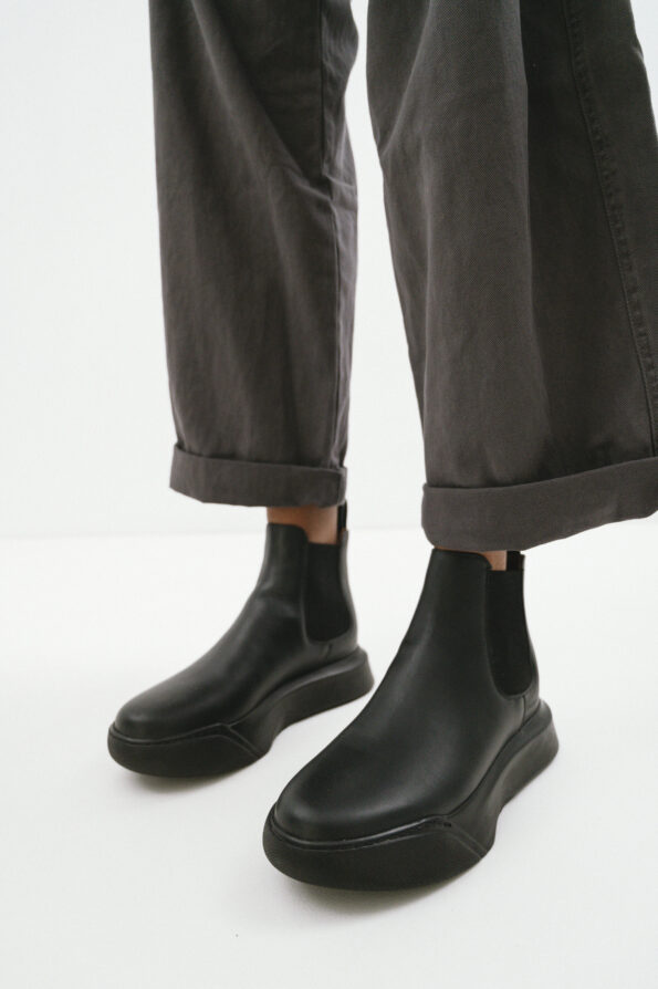 andrika dermatina chelsea boots total black code 2321 fenomilano