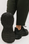 andrika-dermatina-total-black-sneakers-athletic-style-anatomic-light-fenomilano (1)